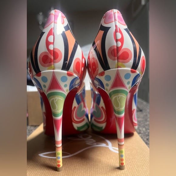 37 1/2 (7.5 US) Christian Louboutin Hot Chick Stilettos - Picture 3 of 8